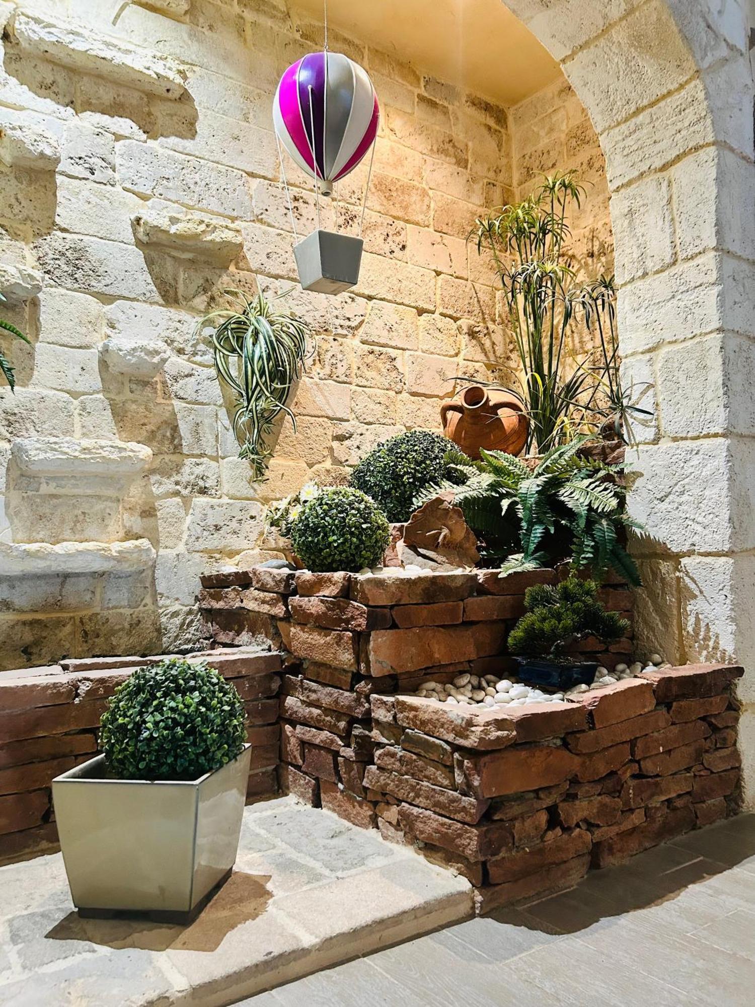 Logis Hotel L'Ayguelade Bielle Kültér fotó