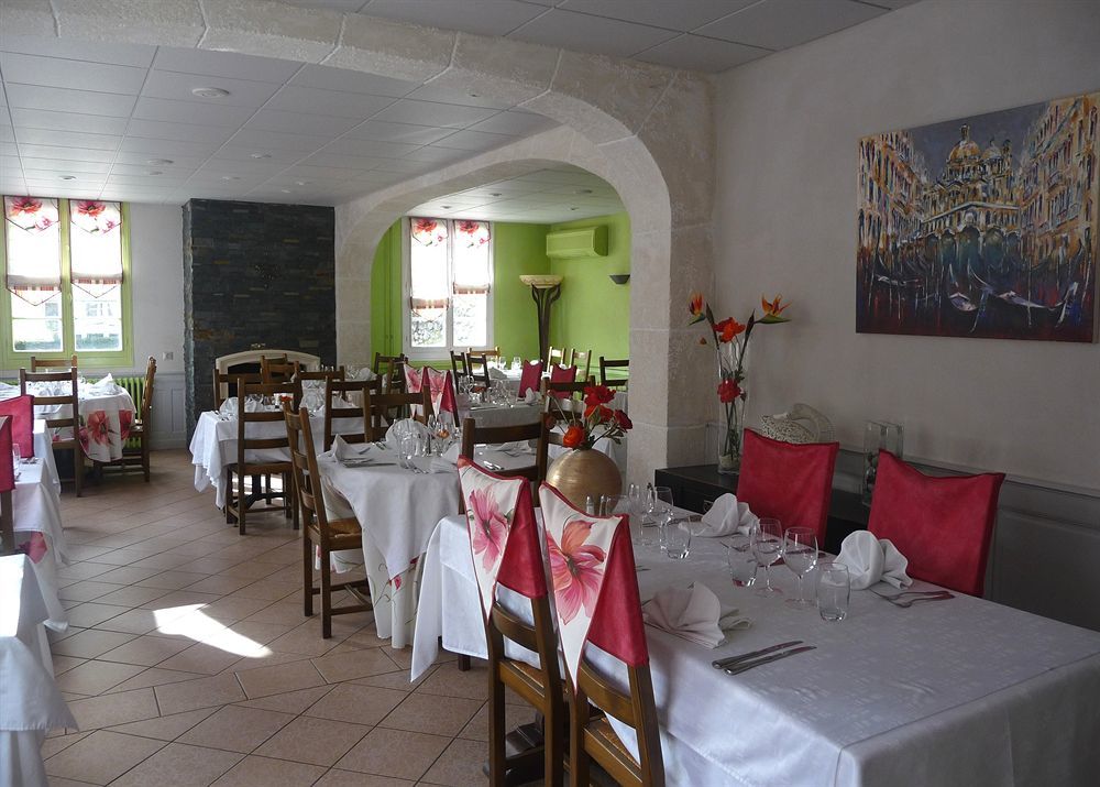 Logis Hotel L'Ayguelade Bielle Kültér fotó