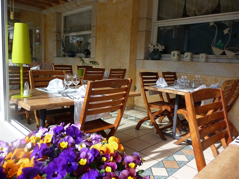 Logis Hotel L'Ayguelade Bielle Kültér fotó