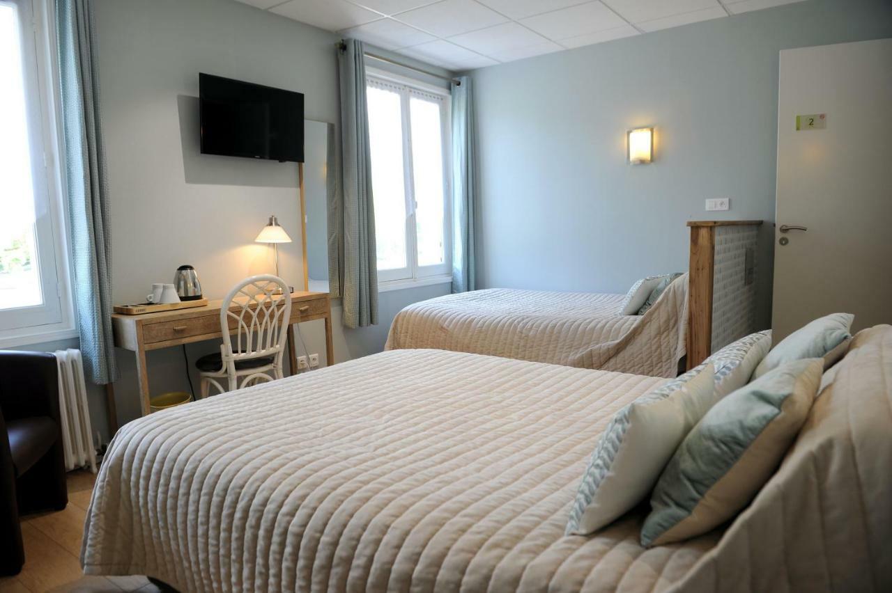 Logis Hotel L'Ayguelade Bielle Kültér fotó